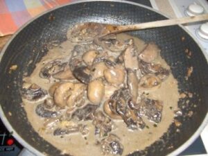 Sos cu ciuperci -Reţeta zilei- 25 septembrie