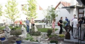 Invitaţie la cultură, la Triade