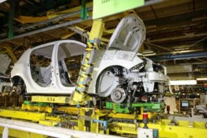 Noile modele Dacia îşi fac loc la uzina de la Mioveni 2