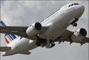 La un pas de dezastru! Un avion cu 143 de pasageri la bord a aterizat la Timişoara ca soluţie de avarie 1
