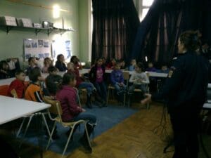 Campania R.I.S.C. în judeţul Timiş: Elevii de gimnaziu devin mesageri ai respectării regulilor de siguranţă în utilizarea energiei